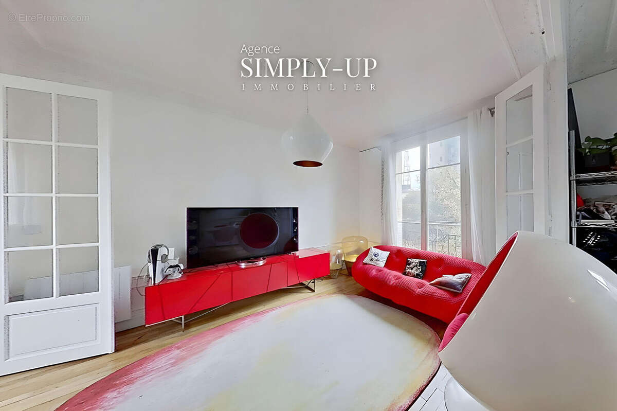 Appartement à PARIS-20E