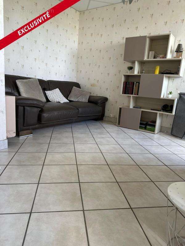 T4 lumineux et vec ascenseur et garage - photo 2