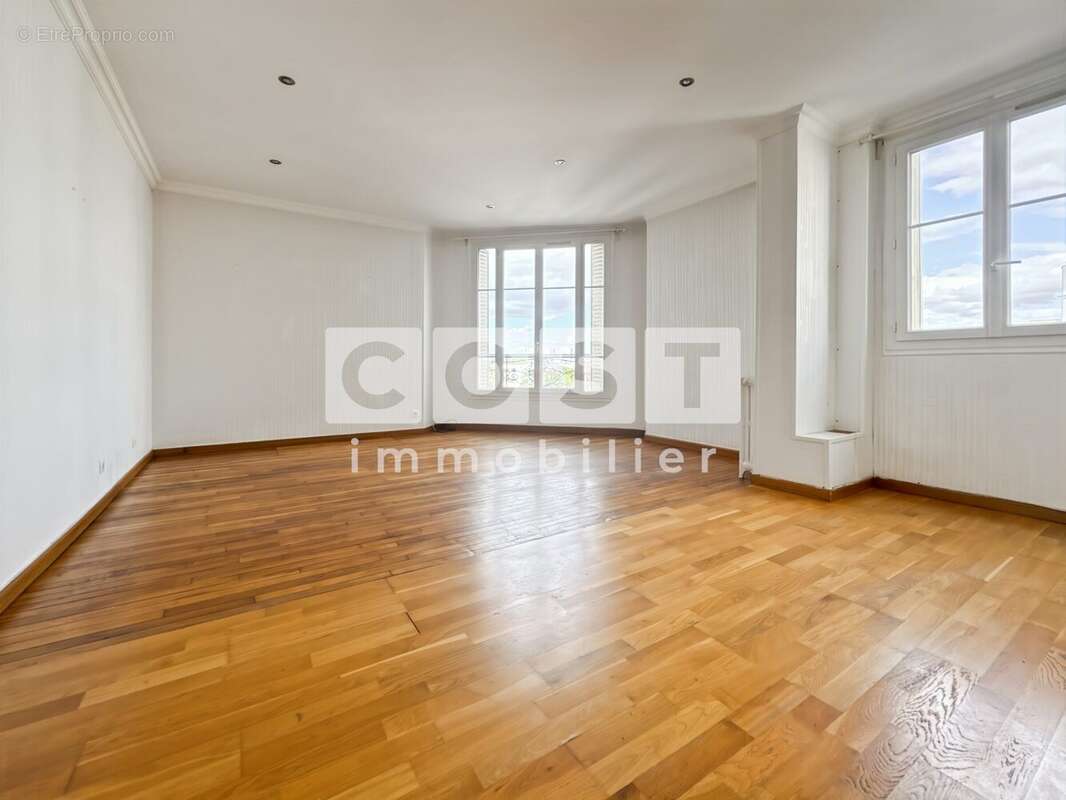 Appartement à COLOMBES