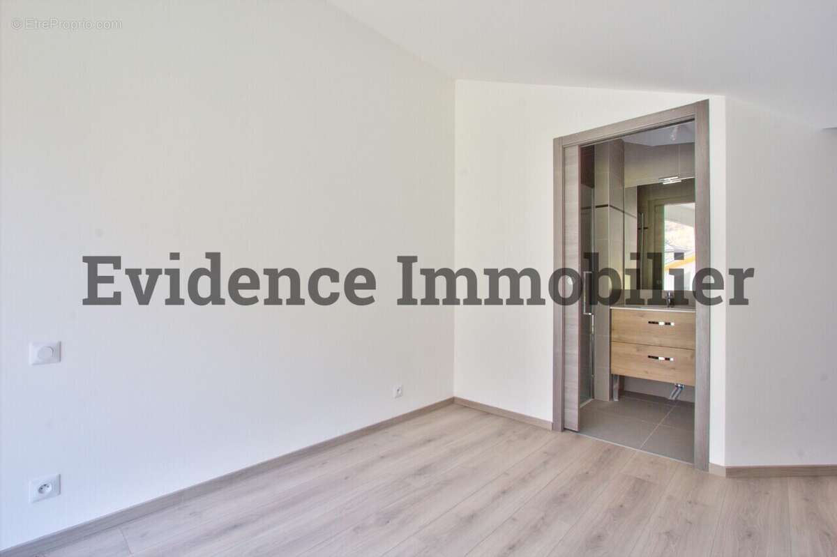 Appartement à AIGUEBLANCHE