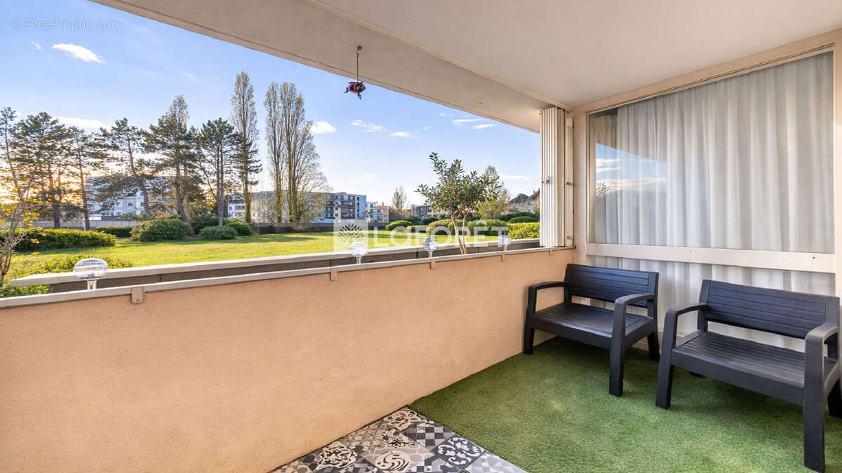 Appartement à ROISSY-EN-BRIE