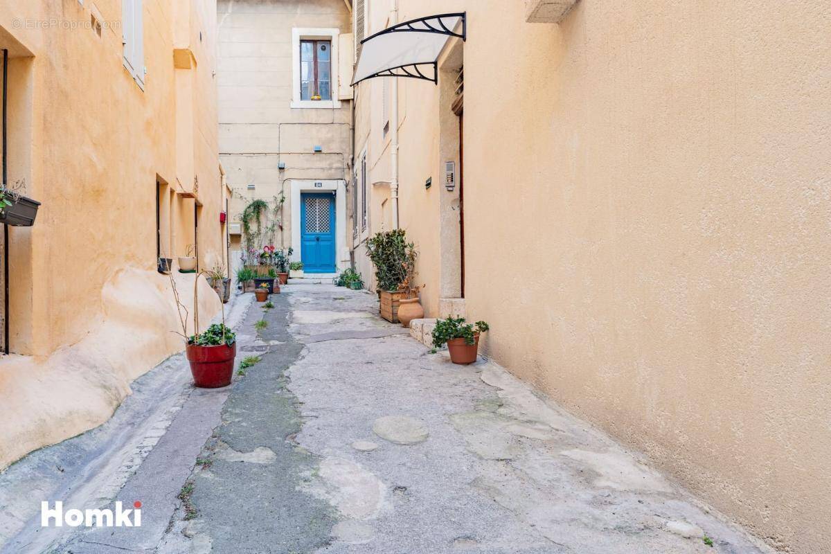 Appartement à MARSEILLE-7E