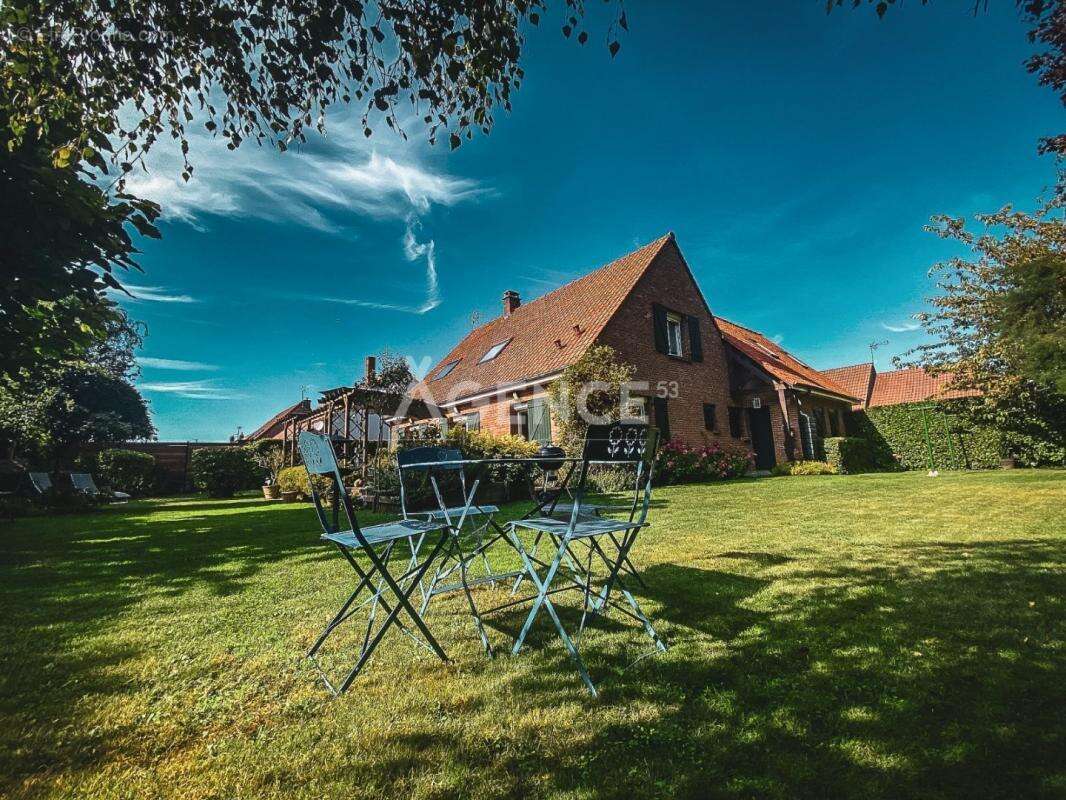 Maison à LONGUENESSE