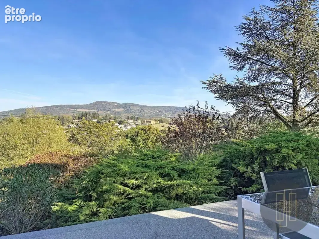Dommartin La Chicotière - Maison avec vue, piscine et 2 500 m² de terrain - photo 7
