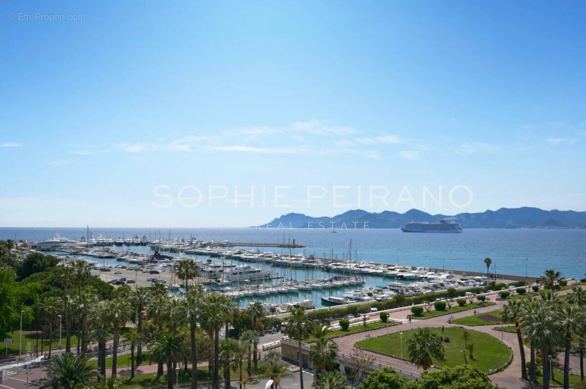 Appartement à CANNES