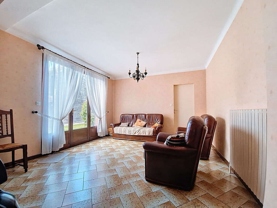 Maison à SAINTE-LUCE-SUR-LOIRE