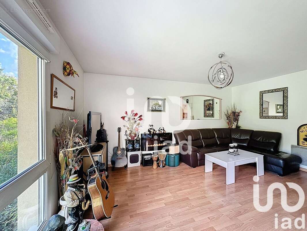 Photo 5 - Appartement à CORBEIL-ESSONNES