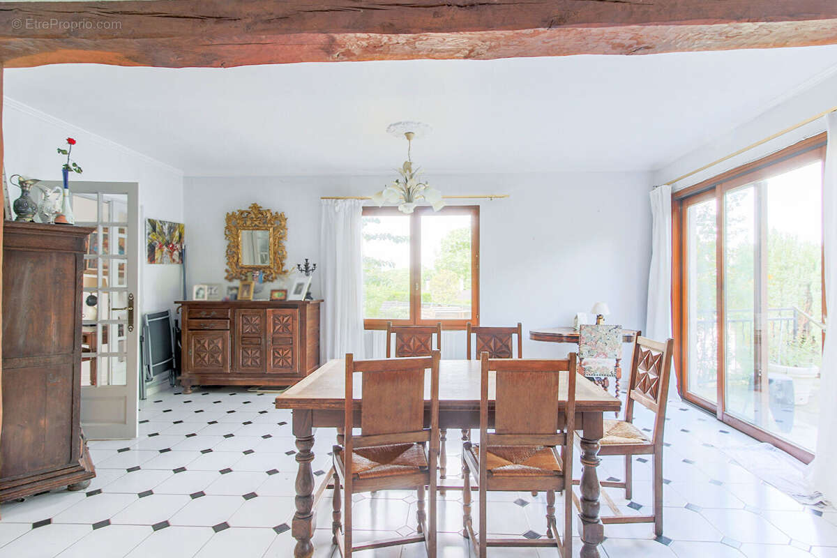 Maison à MAULE