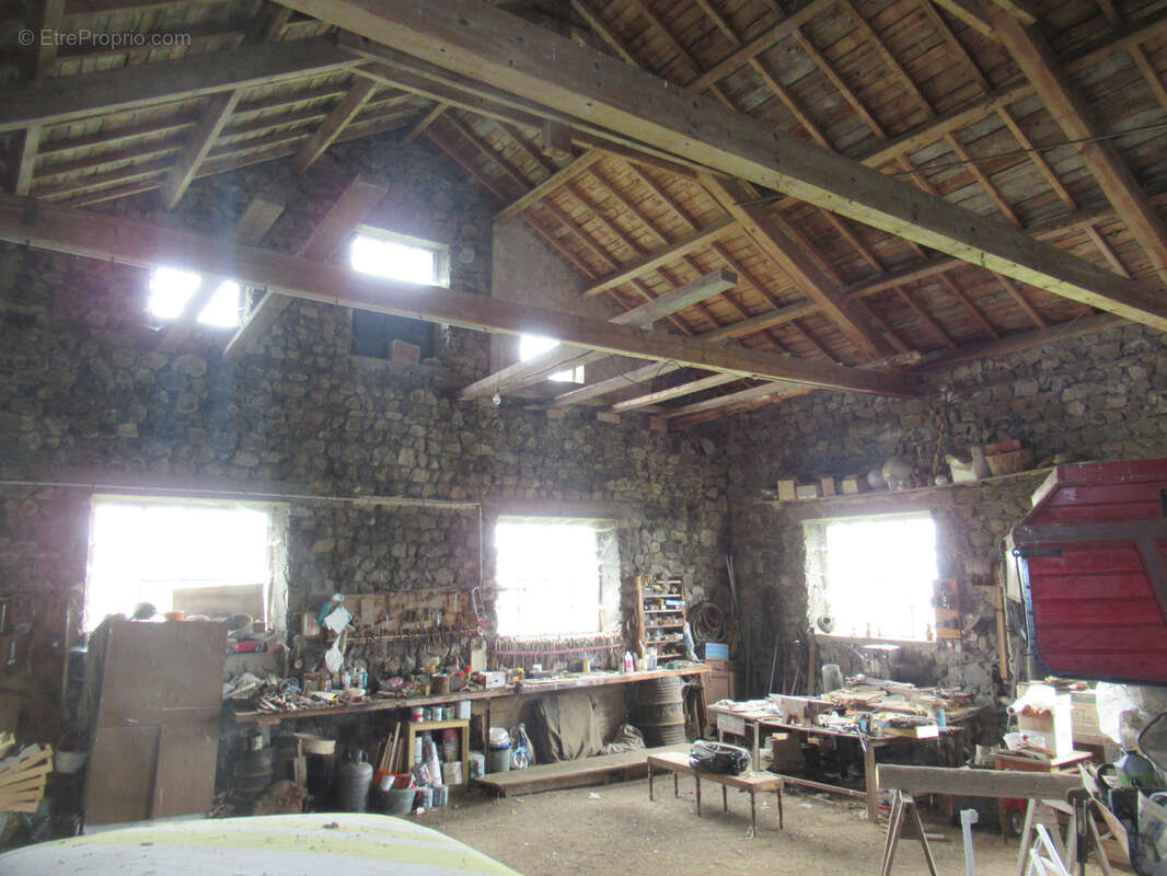 Maison en pierres avec terrain attenant - photo 7