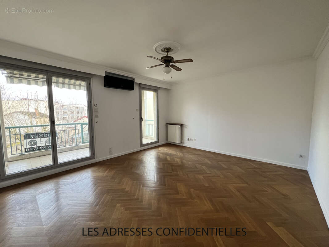 Appartement à TASSIN-LA-DEMI-LUNE