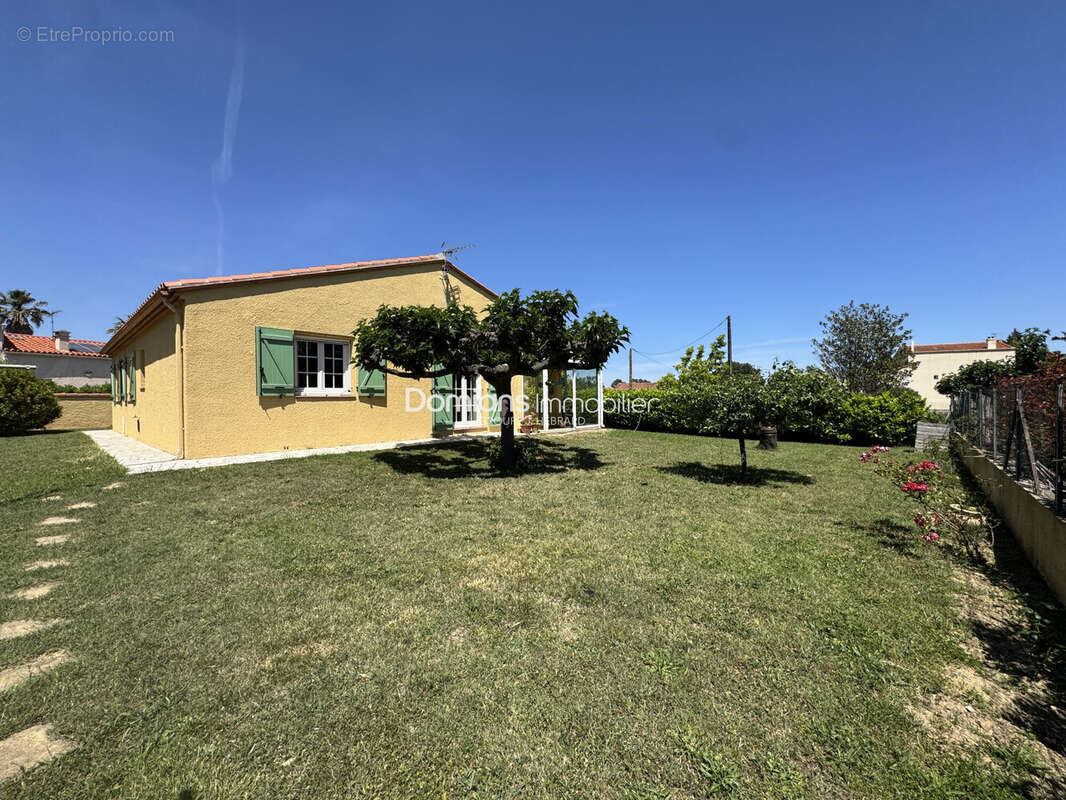 Maison 120 m² à Villemolaque  - photo 2