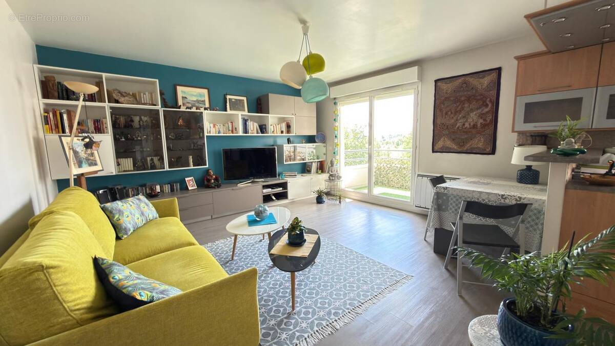 Appartement à NEUILLY-PLAISANCE