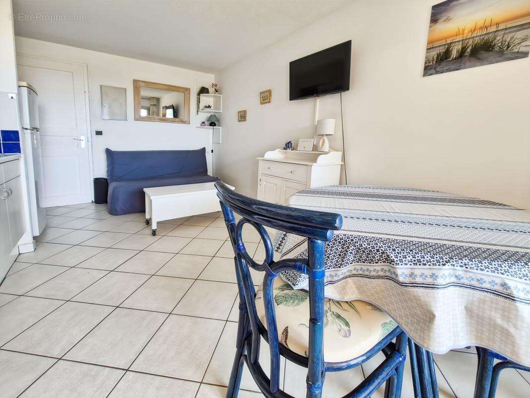 Appartement à ROQUEBRUNE-SUR-ARGENS