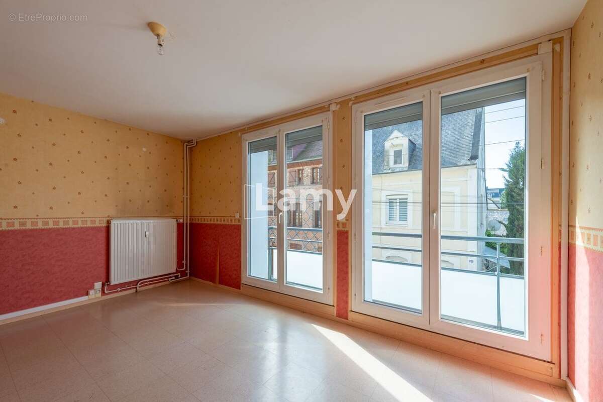 Appartement à NEUFCHATEL-EN-BRAY