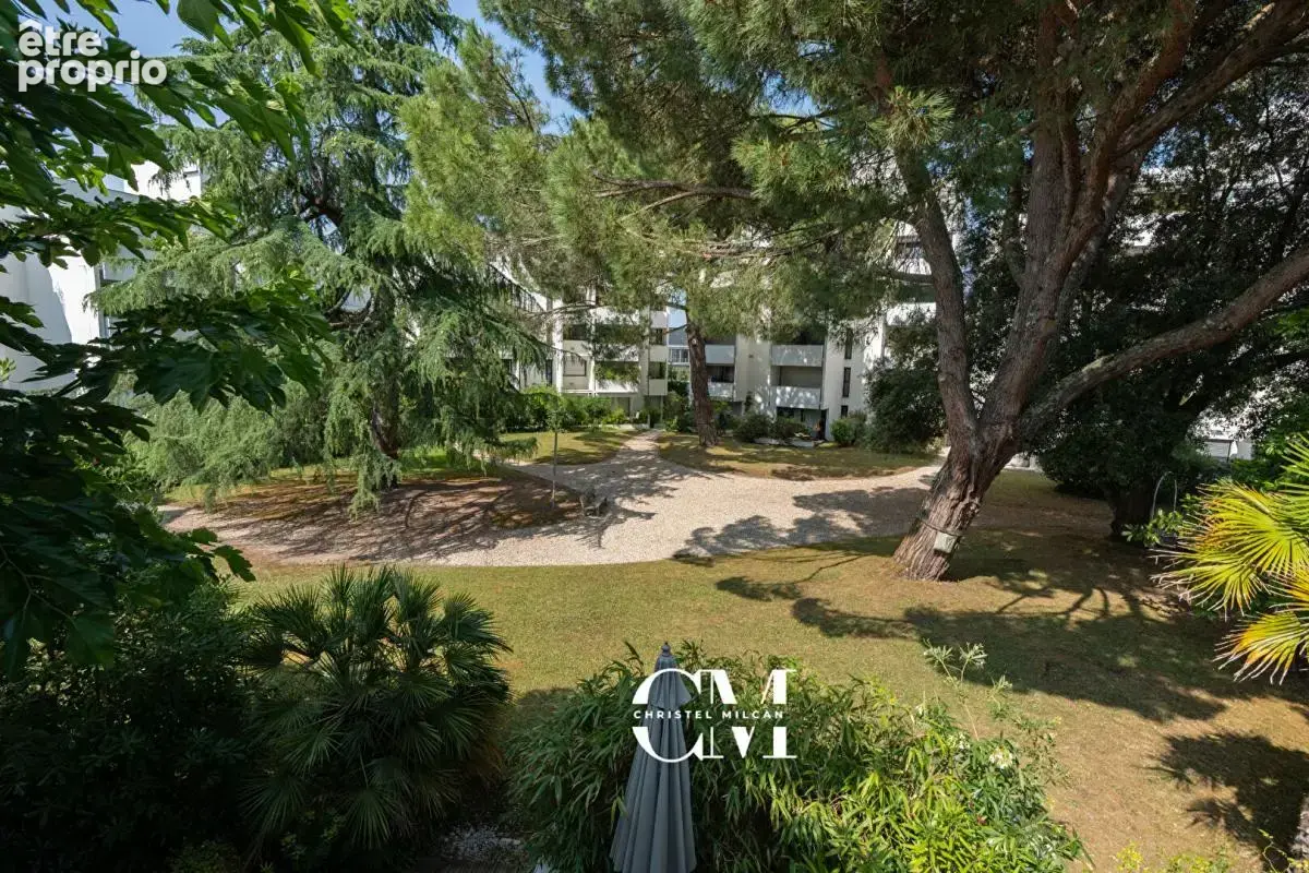 Bordeaux-Caudéran Duplex 98m² jardin, piscine, garage et parking - photo 5