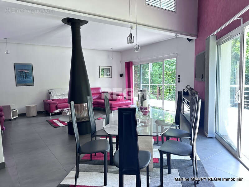 Maison à LA CHAPELLE-SAINT-MESMIN
