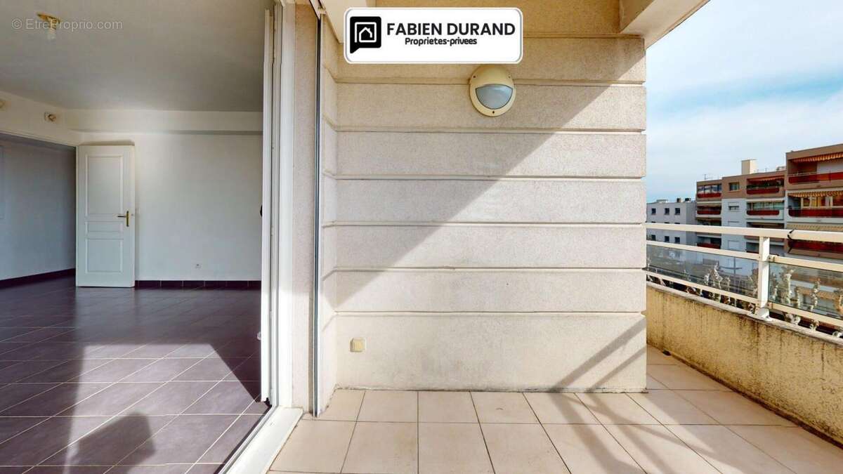 Appartement à MANDELIEU-LA-NAPOULE