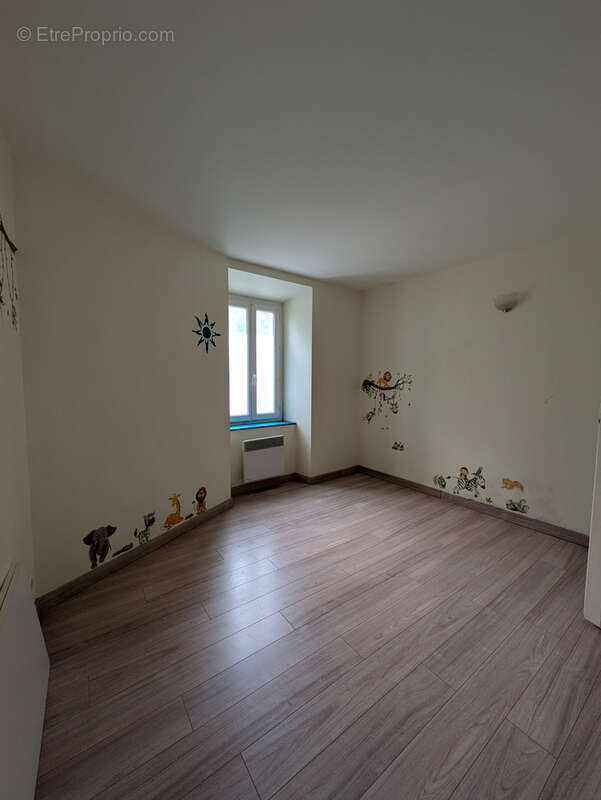 Maison à LAGRASSE