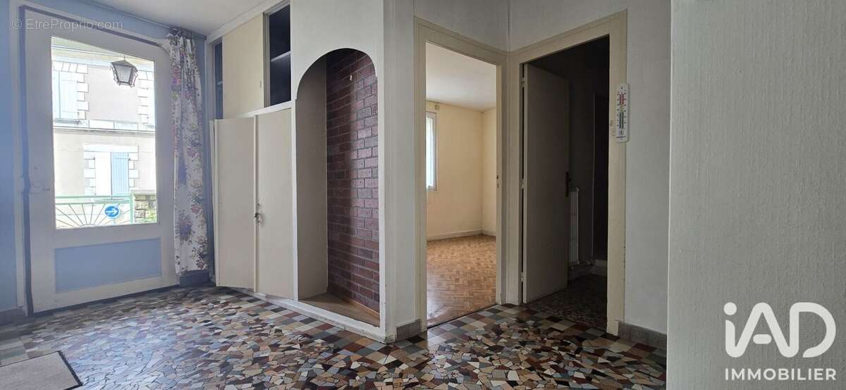 Maison 151 m² à Lignieres  - photo 2