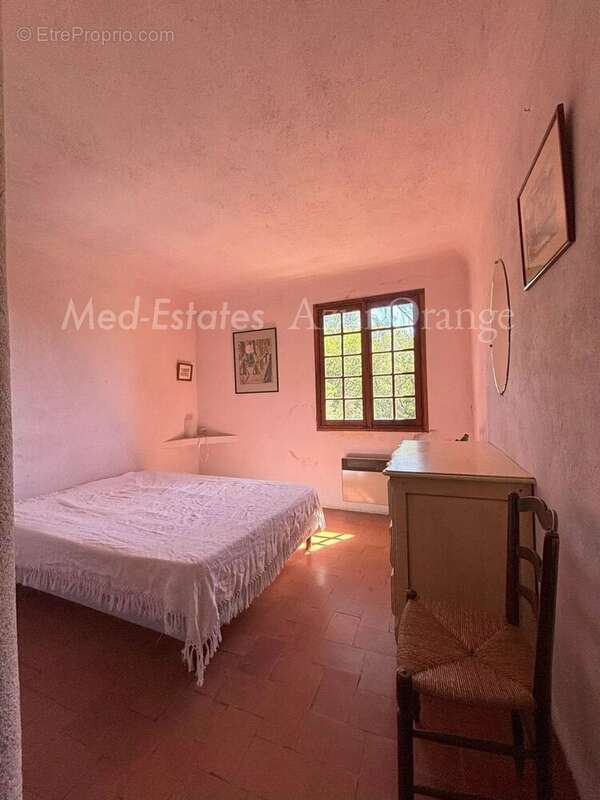 Maison à LA GARDE-FREINET