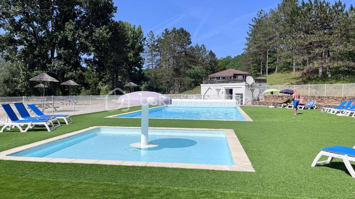 Maison à SAINT-AMAND-DE-COLY