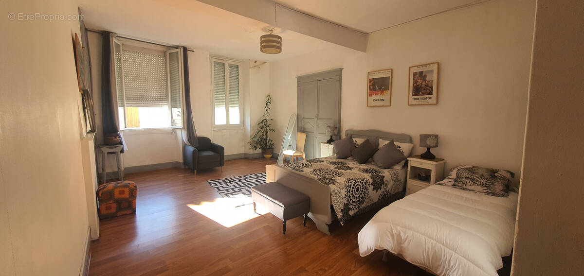 Maison à CASTELJALOUX