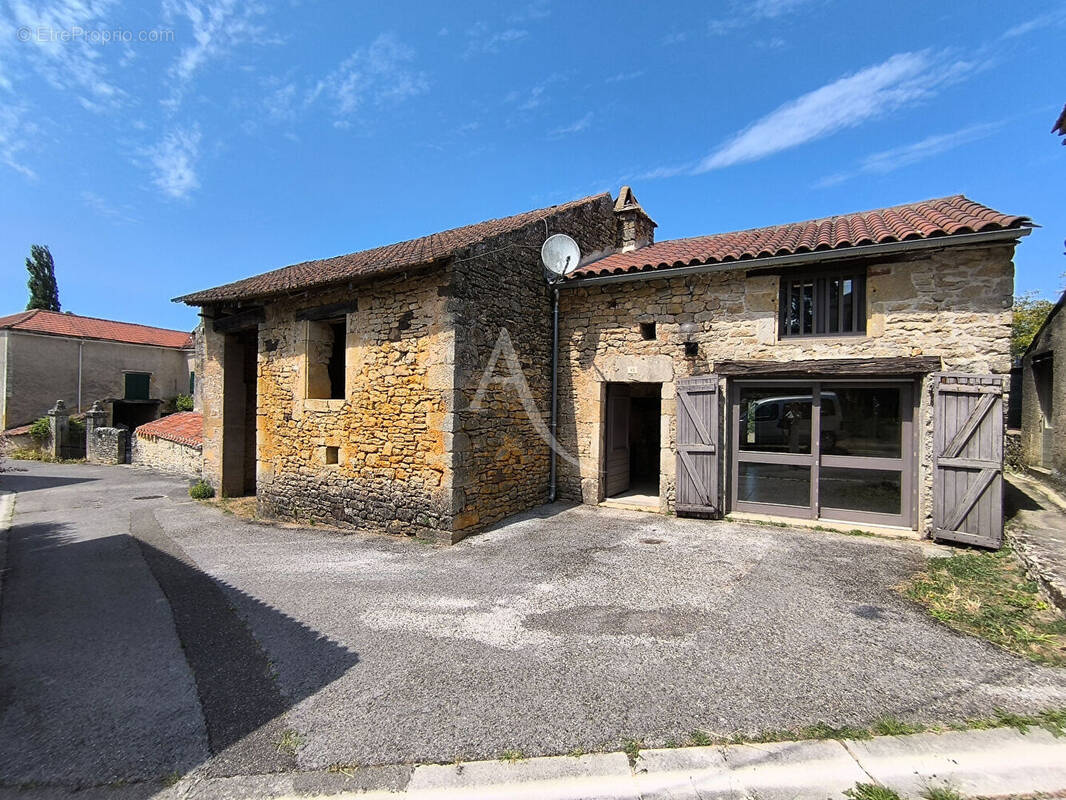 Maison à POMAREDE