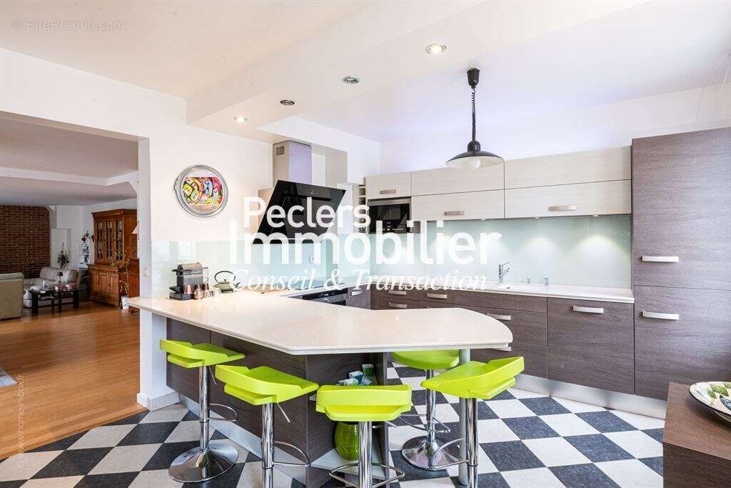 Appartement à RUEIL-MALMAISON