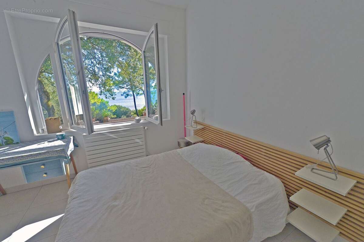 Maison 112 m² à Royan  - photo 8