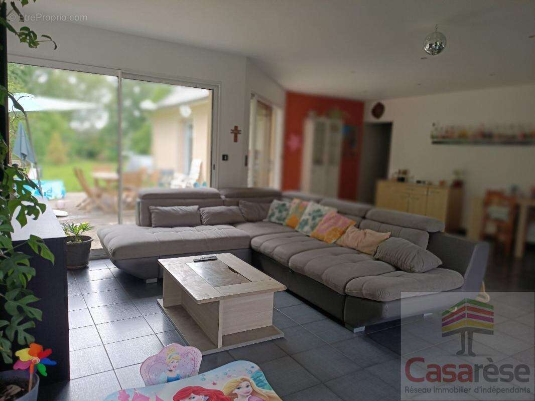 Maison à TRESSE