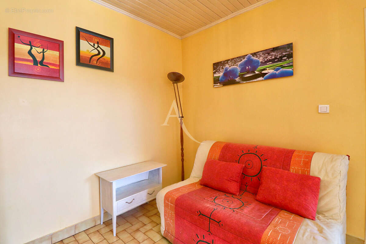 Appartement à GREOUX-LES-BAINS