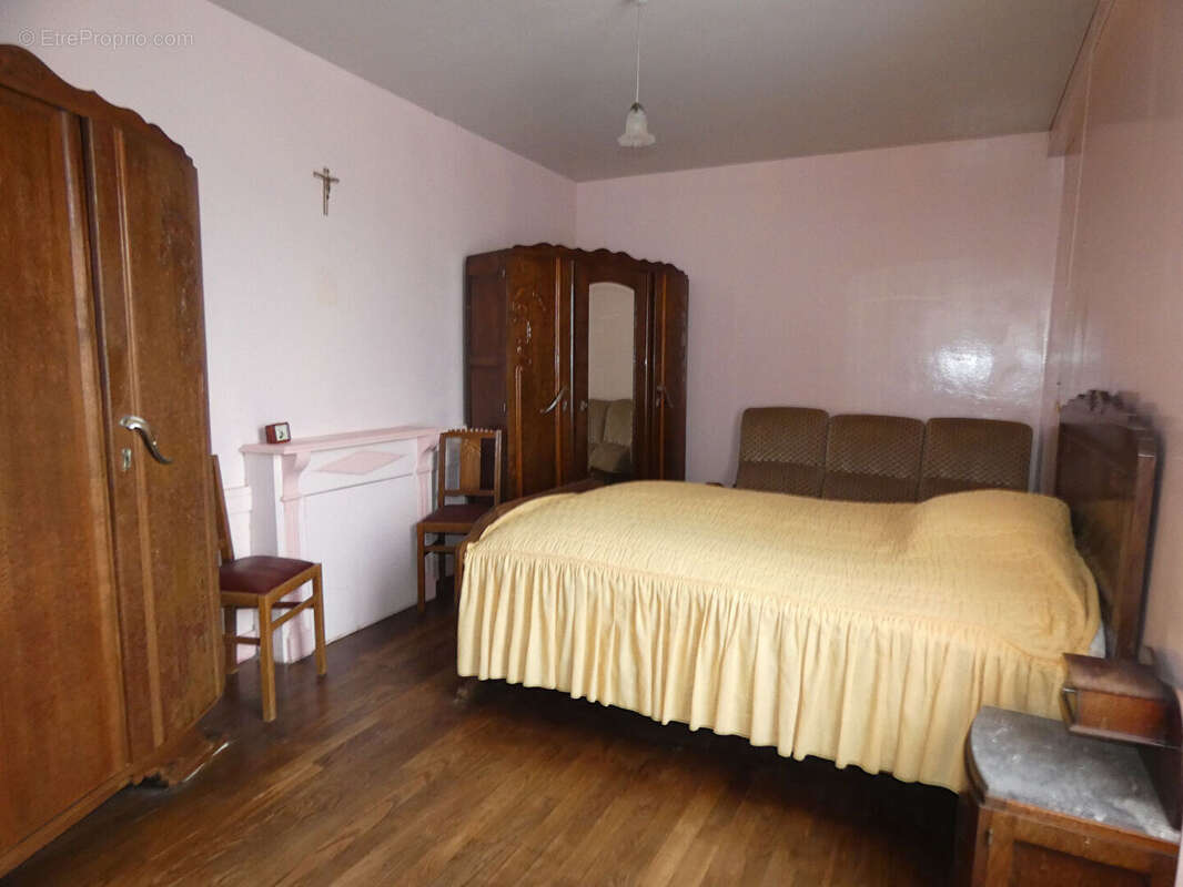 Maison à LE MESNIL-GILBERT