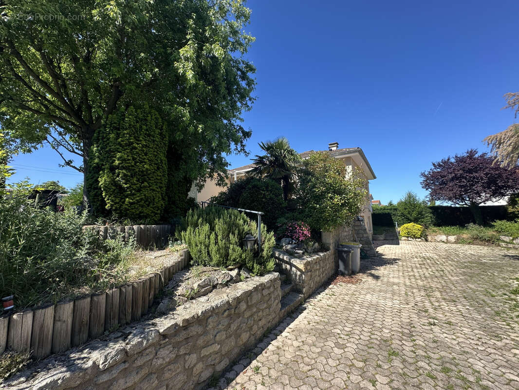 Maison à MONTBRISON