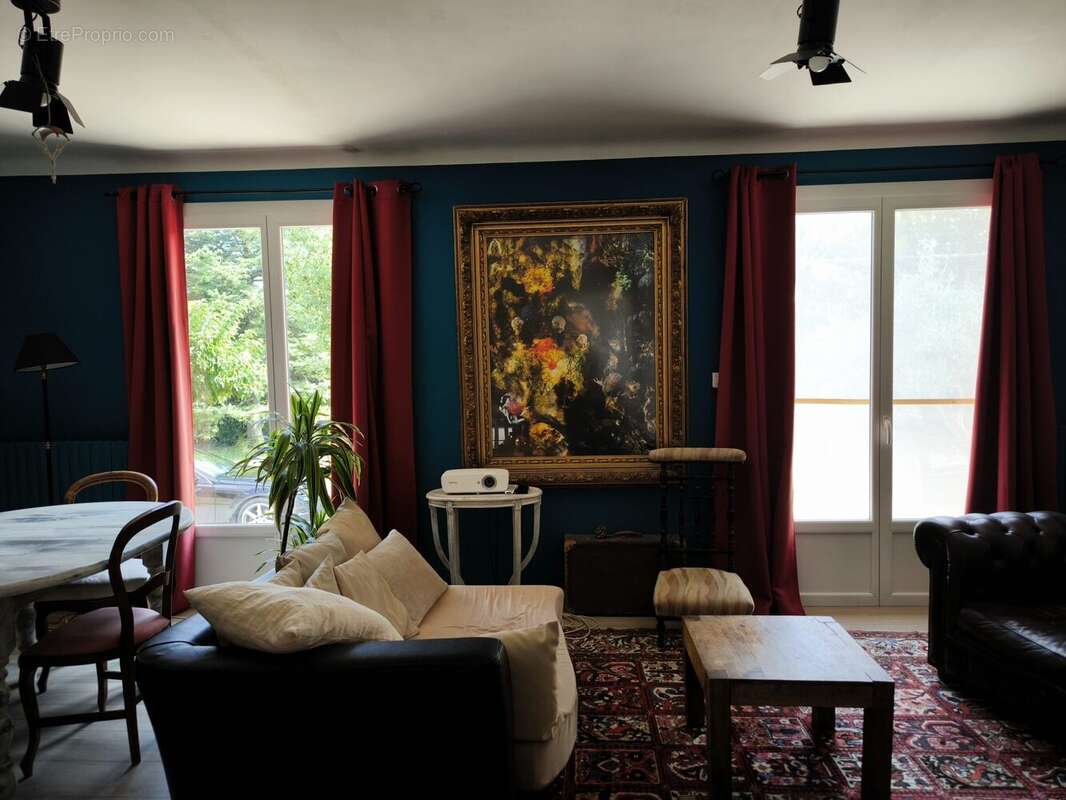 Maison à RIBAUTE-LES-TAVERNES