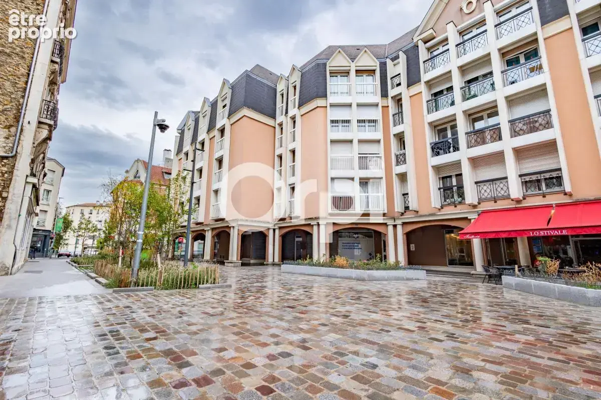 VILLEMOMBLE "Centre-Ville" 4pièces de 106m², 3 chambres, parking en sous-sol et cave - photo 1