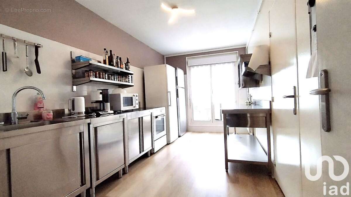 Photo 3 - Appartement à SAINT-PRIEST-EN-JAREZ