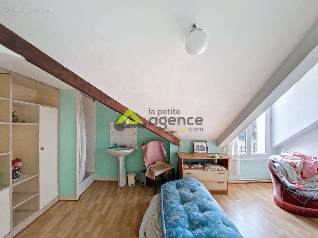 Maison à MASBARAUD-MERIGNAT