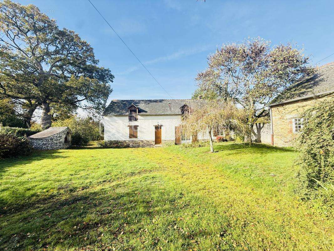 Maison à VERN-SUR-SEICHE