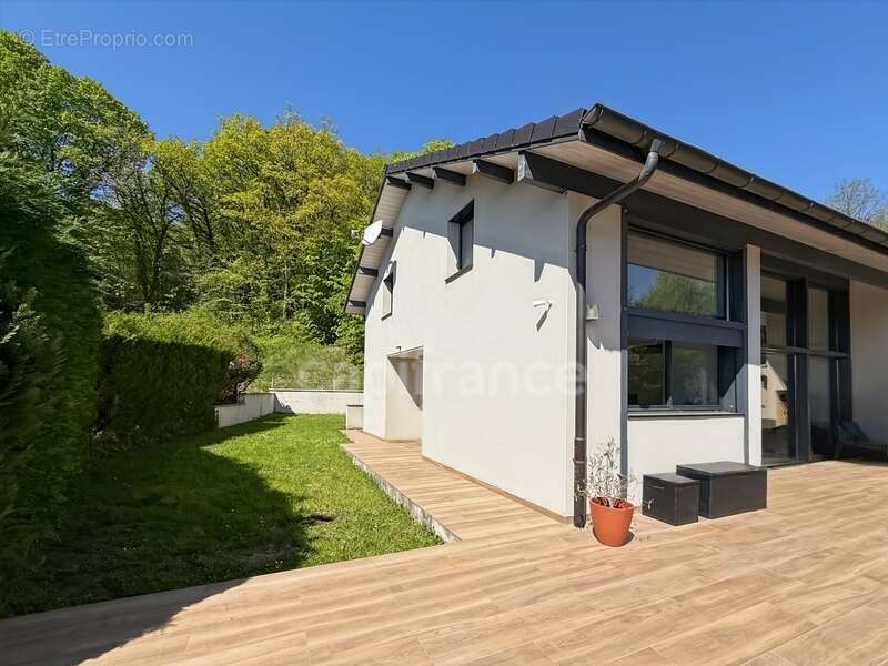 Maison à ECHENEVEX