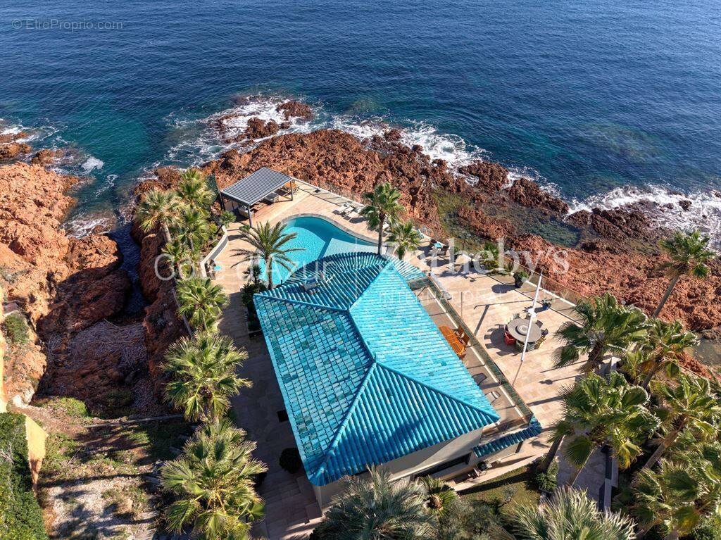 Maison à SAINT-RAPHAEL