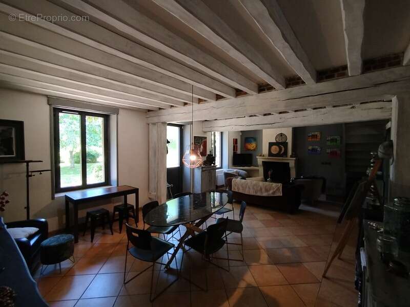 Maison à LA CROIX-DU-PERCHE