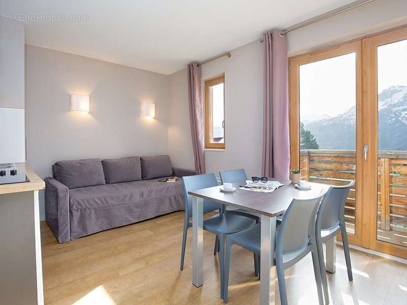 Appartement à UVERNET-FOURS