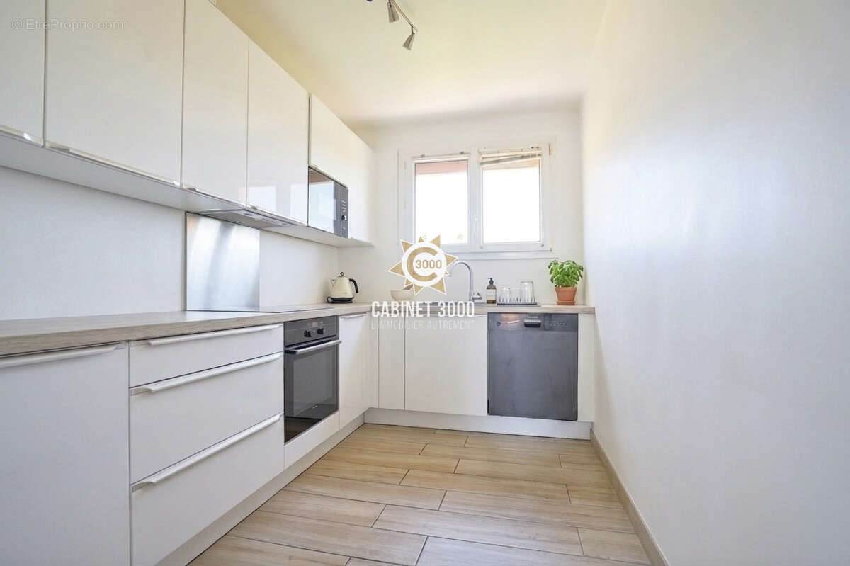 Appartement à HYERES