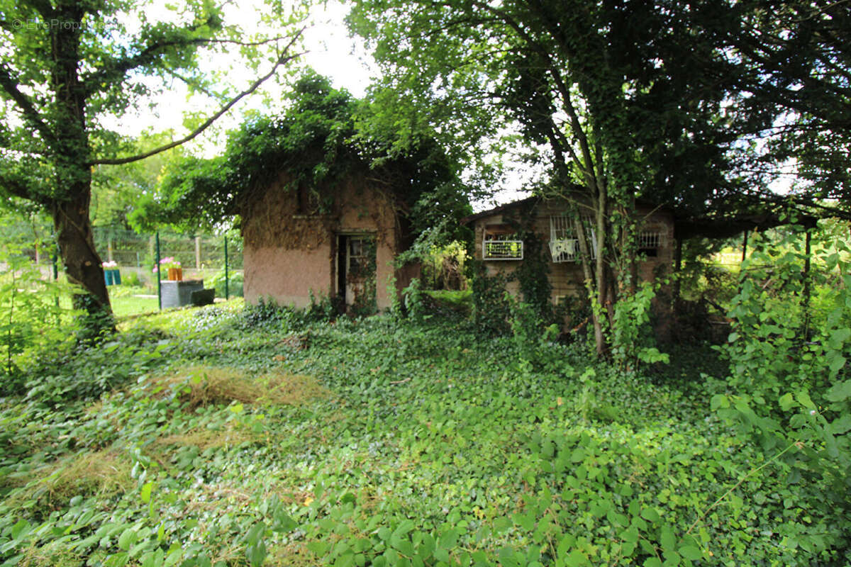 Maison à MESLAY-LE-VIDAME