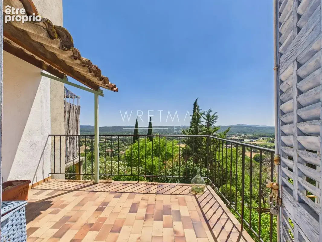 Authentique maison de village avec terrasses et vue panoramique – CALLIAN - photo 2
