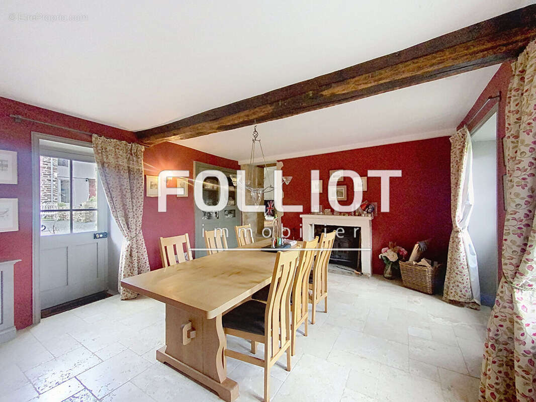 Maison à THURY-HARCOURT