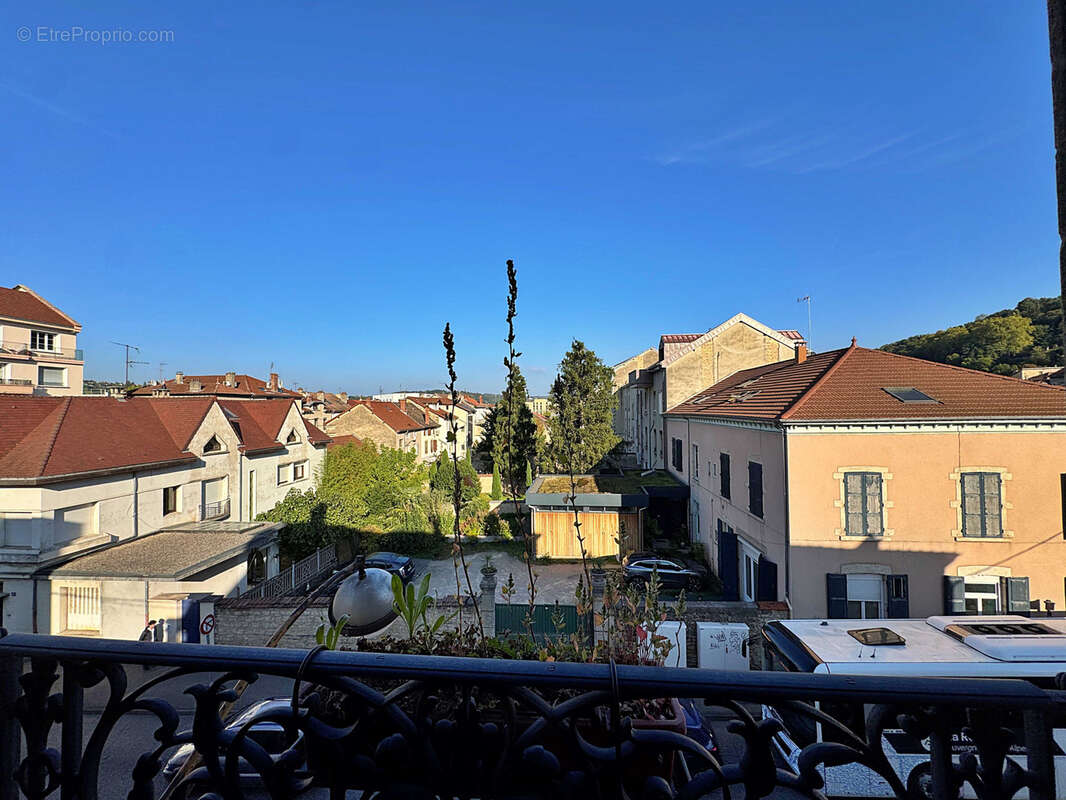 Appartement à BOURGOIN-JALLIEU