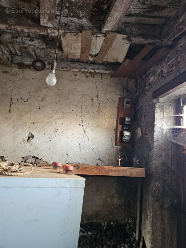 Maison à SAINT-LEGER-MAGNAZEIX