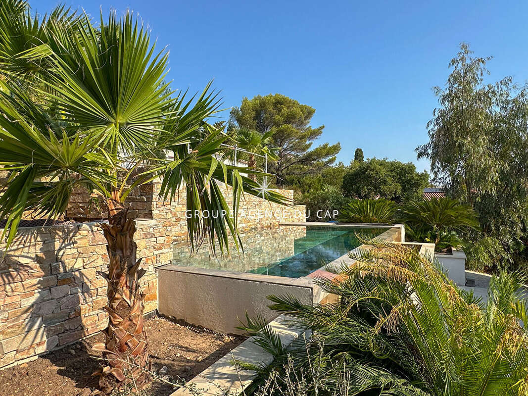 Maison à LES ISSAMBRES