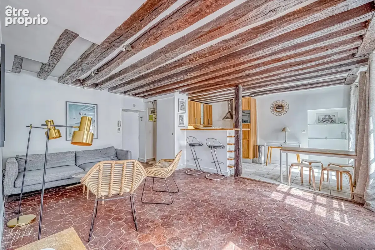 Paris 7ème Rue Saint Dominique - 3 pièces 57m² Sud - photo 2